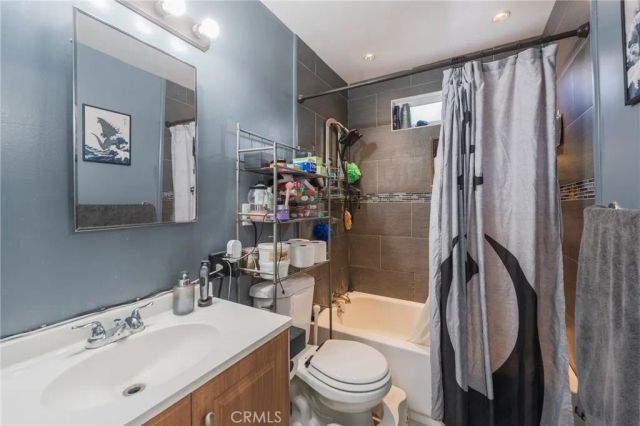 851 W Crestwood, San Pedro, CA 90731