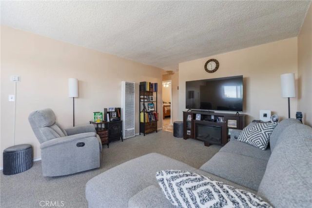851 W Crestwood, San Pedro, CA 90731