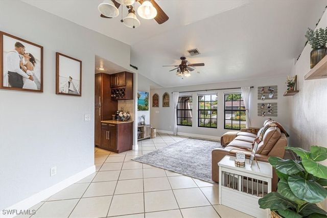 10590 Woodchuck LN, Bonita Springs, FL 34135