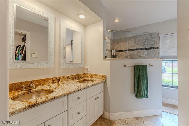 10590 Woodchuck LN, Bonita Springs, FL 34135