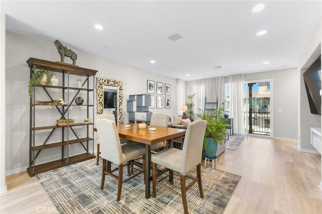 45763 Via Nubes, Temecula, CA 92592