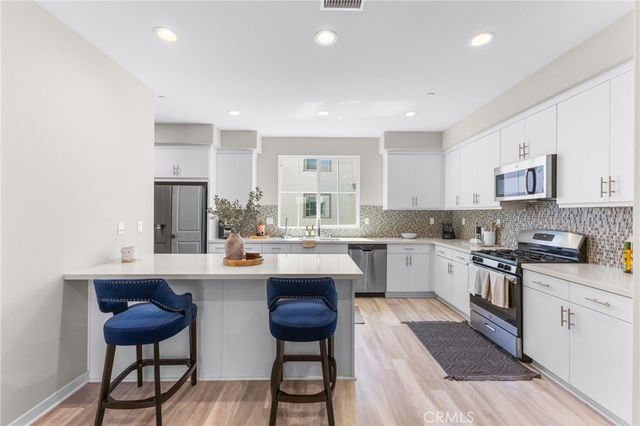 45763 Via Nubes, Temecula, CA 92592