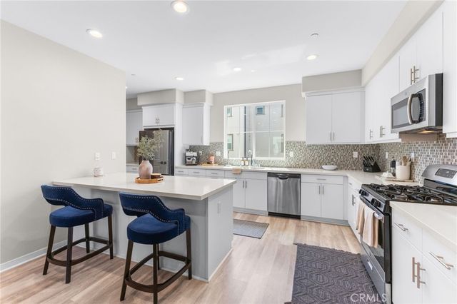 45763 Via Nubes, Temecula, CA 92592