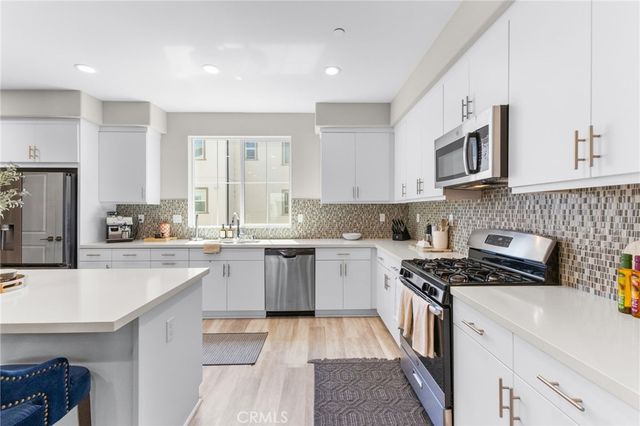 45763 Via Nubes, Temecula, CA 92592