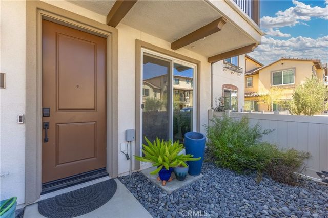 45763 Via Nubes, Temecula, CA 92592