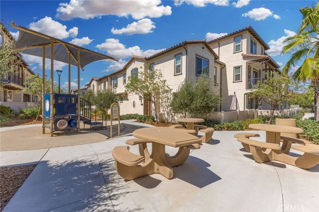 45763 Via Nubes, Temecula, CA 92592