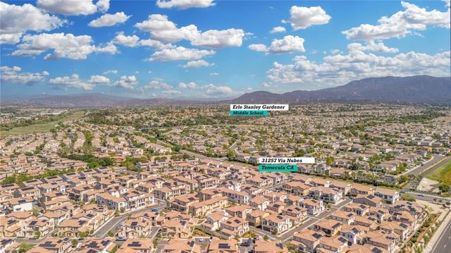 45763 Via Nubes, Temecula, CA 92592
