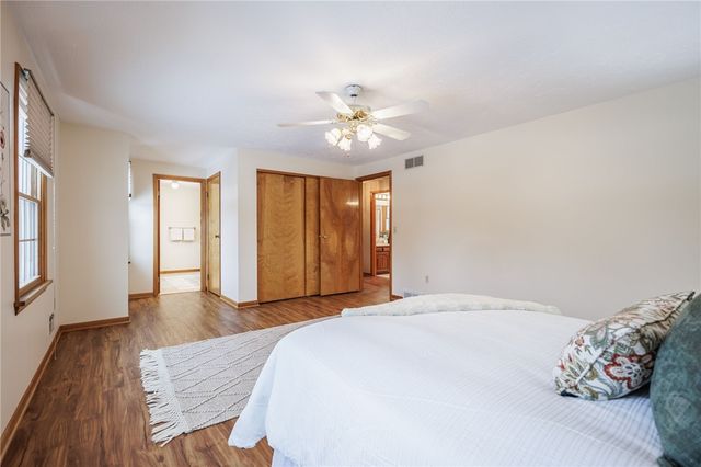 81 Woodedge Lane, Greece, NY 14626