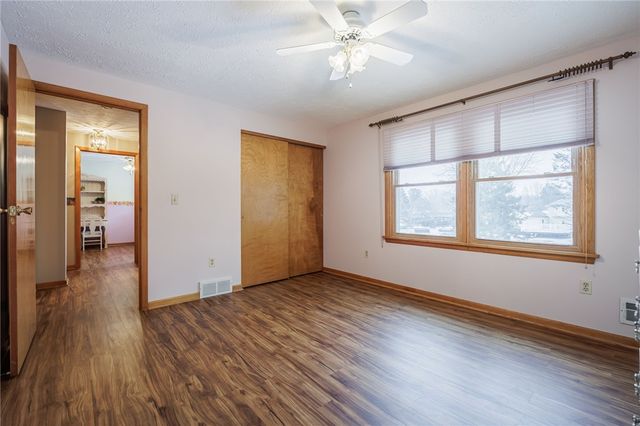 81 Woodedge Lane, Greece, NY 14626