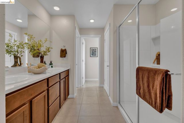 5603 Trinity Lakes LN, Antioch, CA 94531