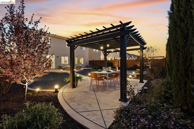 5603 Trinity Lakes LN, Antioch, CA 94531