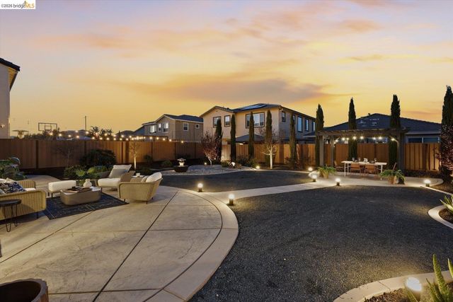 5603 Trinity Lakes LN, Antioch, CA 94531