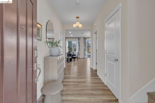 5603 Trinity Lakes LN, Antioch, CA 94531