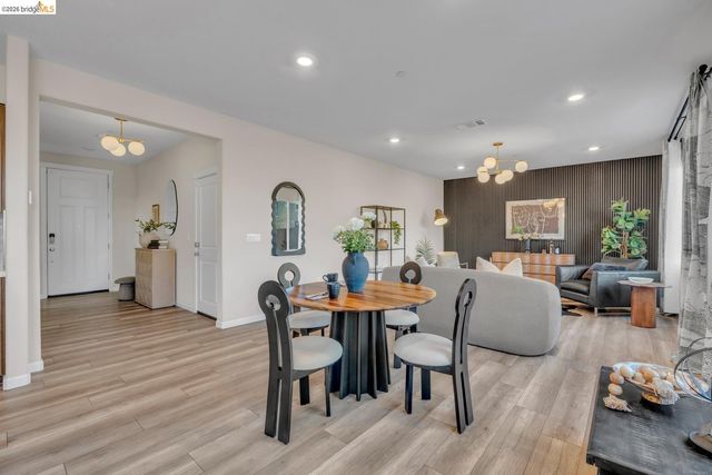 5603 Trinity Lakes LN, Antioch, CA 94531