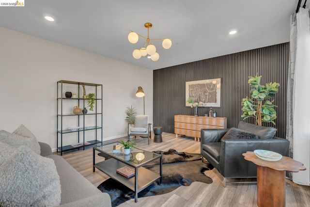 5603 Trinity Lakes LN, Antioch, CA 94531