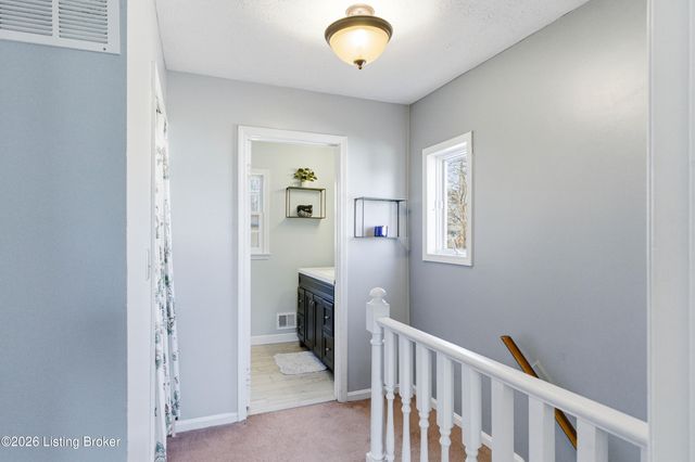 12507 Echo Bridge Rd, Louisville, KY 40243