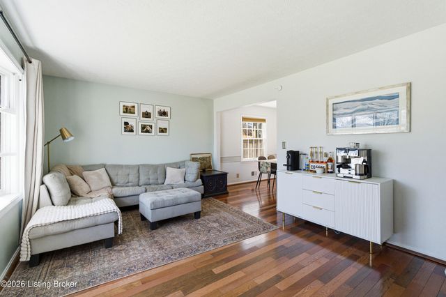 12507 Echo Bridge Rd, Louisville, KY 40243