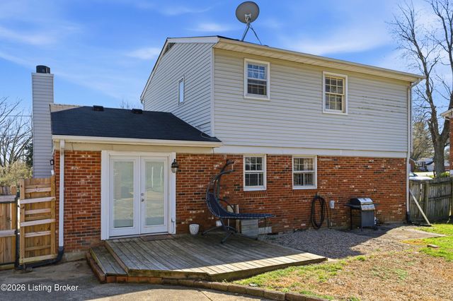 12507 Echo Bridge Rd, Louisville, KY 40243