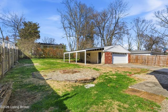 12507 Echo Bridge Rd, Louisville, KY 40243