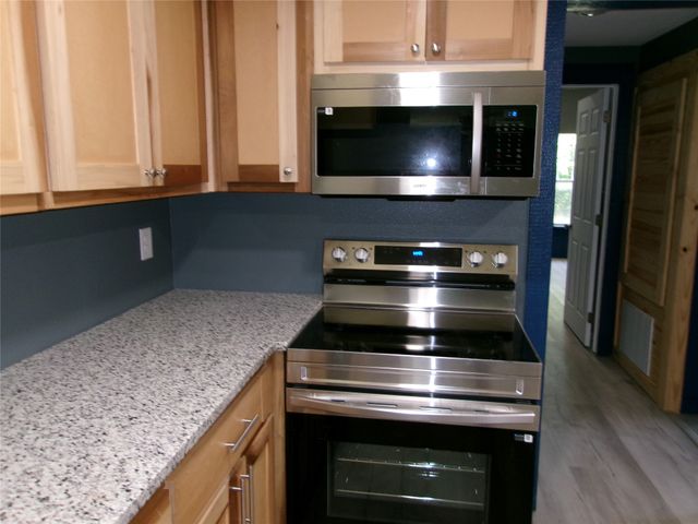 419 W Evans Avenue, Bonham, TX 75418