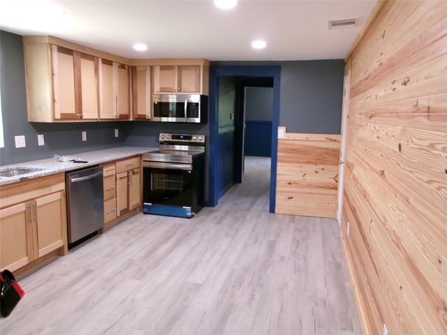 419 W Evans Avenue, Bonham, TX 75418
