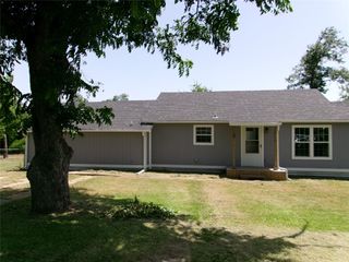 419 W Evans Avenue, Bonham, TX 75418