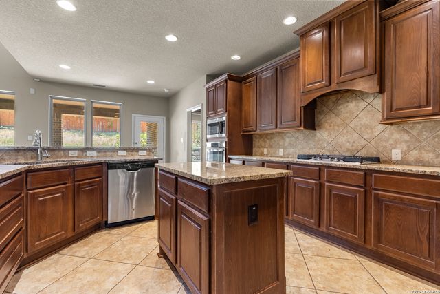 13418 PALATINE HL, San Antonio, TX 78253