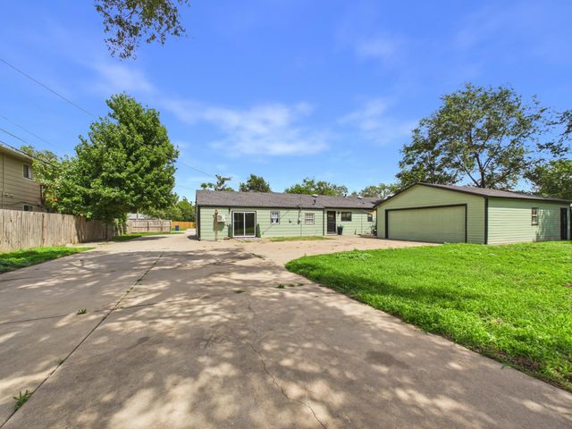 4345 S Handley, Wichita, KS 67217