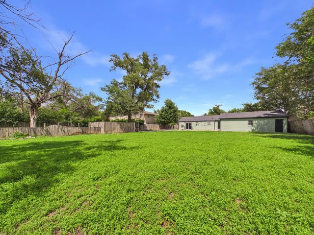 4345 S Handley, Wichita, KS 67217