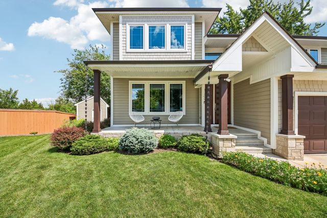 1209 Diane Lane, Elk Grove Village, IL 60007