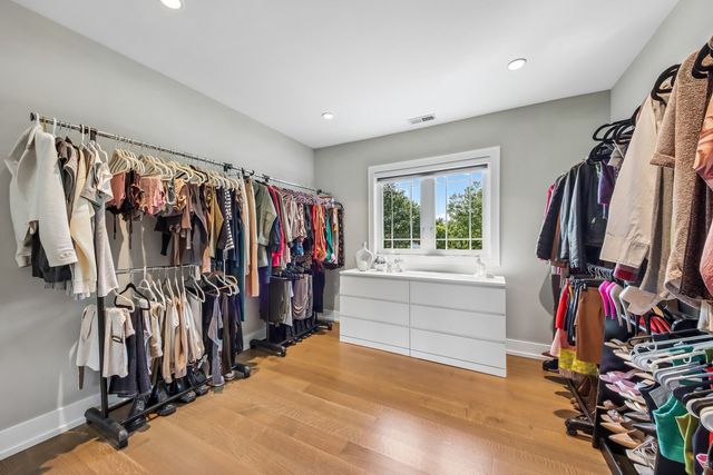 1209 Diane Lane, Elk Grove Village, IL 60007