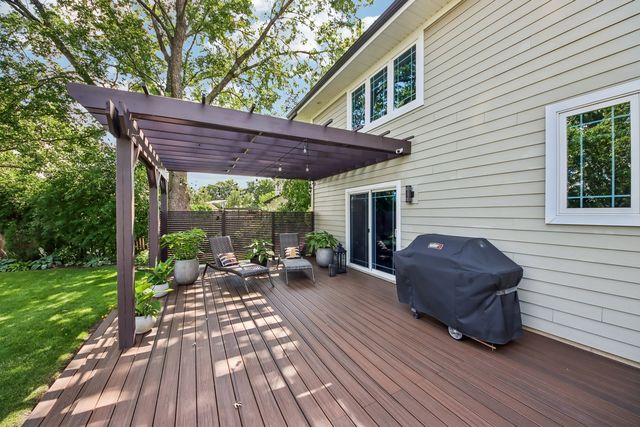1209 Diane Lane, Elk Grove Village, IL 60007