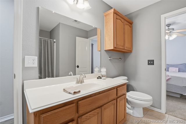 1714 W 119th Place S, Jenks, OK 74037