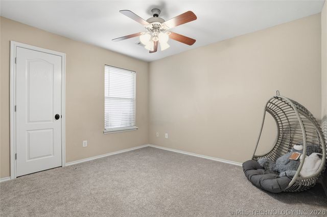 1714 W 119th Place S, Jenks, OK 74037