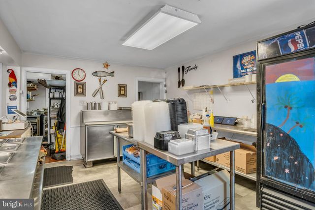 10 W POMFRET ST, Carlisle, PA 17013