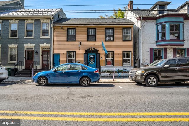 10 W POMFRET ST, Carlisle, PA 17013