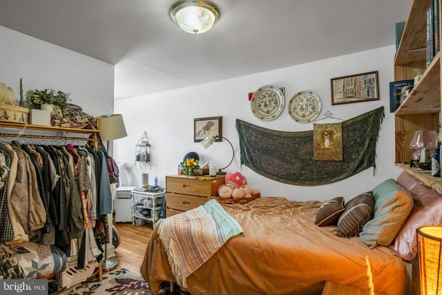 10 W POMFRET ST, Carlisle, PA 17013