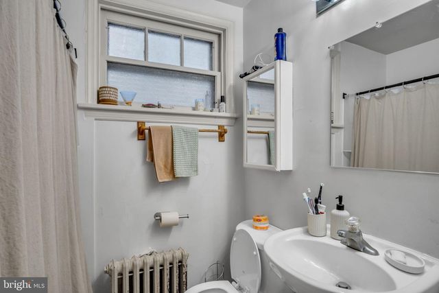 10 W POMFRET ST, Carlisle, PA 17013