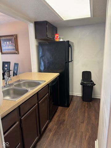 7135 Bay Point Court, Indianapolis, IN 46214