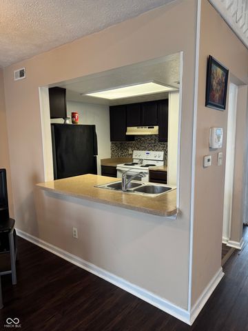 7135 Bay Point Court, Indianapolis, IN 46214