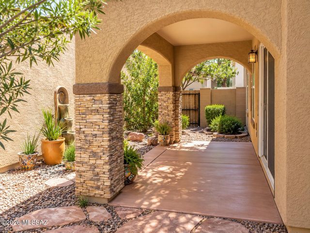 2743 N Saramano Lane, Tucson, AZ 85712