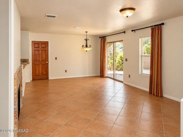 2743 N Saramano Lane, Tucson, AZ 85712