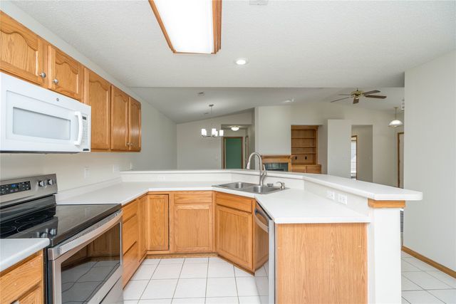 9509 Ironwood Lane, Johnston, IA 50131