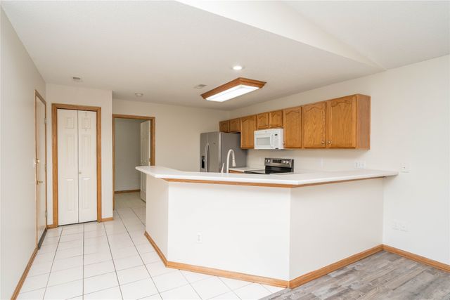 9509 Ironwood Lane, Johnston, IA 50131