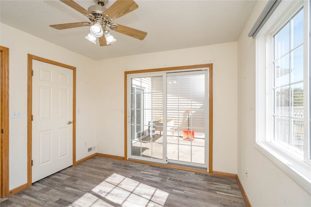 9509 Ironwood Lane, Johnston, IA 50131