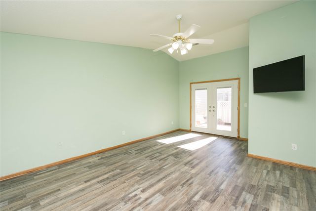 9509 Ironwood Lane, Johnston, IA 50131