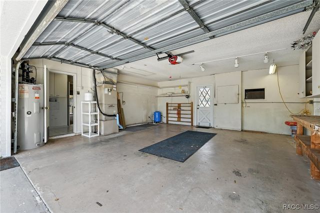 34 N Country Club Drive, Crystal River, FL 34429