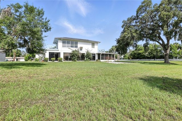 34 N Country Club Drive, Crystal River, FL 34429