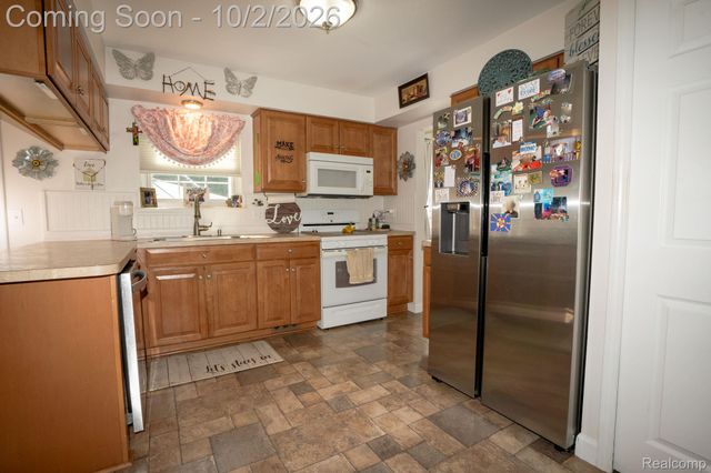 12866 Windsor Court, Sterling Heights, MI 48313