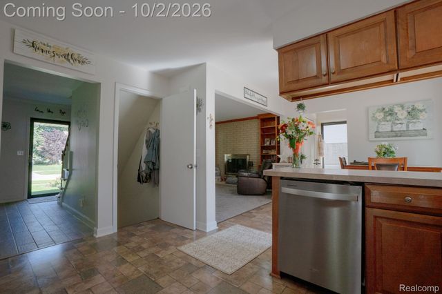 12866 Windsor Court, Sterling Heights, MI 48313